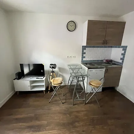 Sympas Et Confortables Pres De Paris Apartment